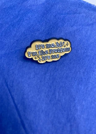 Custom Feminist Pins | Choose Your Favorites | Bundle Discounts, état: Neuf, 2,50 €, 3,33 € Protection acheteurs incluse