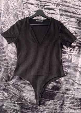 Body noir, marque: PrettyLittleThing, état: Très bon état, taille: L / 40 / 12, 5,00 €, 5,95 € Protection acheteurs incluse