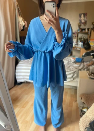 Ensemble fluide bleu – confortable & élégant, marke: Unique, zustand: Gut, größe: Einheitsgröße, 10,00 €, 11,20 € inklusive Vinted-Käuferschutz