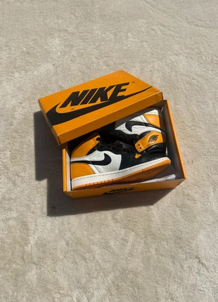Nike Air Jordan 1 Retro High OG “Taxi” (Yellow Toe) en talla 37.5, merk: Nike, staat: Nieuw zonder prijskaartje, maat: 37.5, € 82,95, € 87,80 inclusief Kopersbescherming