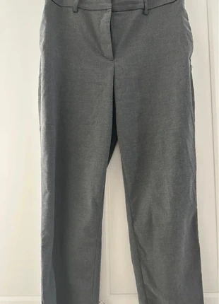 Pantalón gris elegante H&M – Talla 42, marque: H&M, état: Très bon état, taille: XL / 42 / 14, 12,00 €, 13,30 € Protection acheteurs incluse