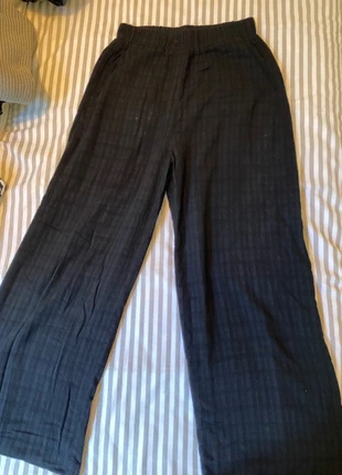 Pantalon en tissu noir taille haute et coupe large, brand: Insight, condition: Very good, size: S / 36 / 8, €7.00, €8.05 includes Buyer Protection