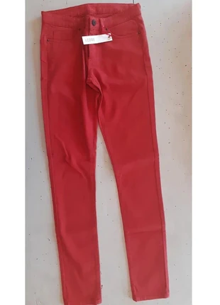 jean slim - I.Code - taille 36, marque: I.Code, état: Neuf avec étiquette, taille: S / 36 / 8, 14,00 €, 15,40 € Protection acheteurs (Pro) incluse