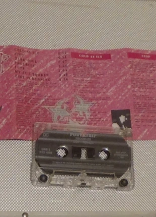 powertrip - troubles, staat: Heel goed, € 12,00, € 13,30 inclusief Kopersbescherming