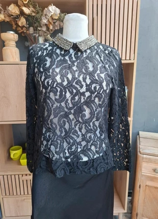 :
🌟 Élégant T-shirt en Dentelle Noire à Col Claudine Perlé made in france🇨🇵, brand: Vintage Dressing, condition: Very good, size: S / 36 / 8, €15.00, €16.45 includes Buyer Protection