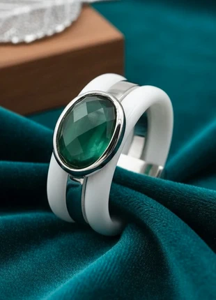 Anillo Cerámica Blanca y Plata 925 con Piedra Verde Elegante Moderno Talla 12, brand: Wayfeel, condizioni: Nuovo con cartellino, taglia: 16,5 mm Ø / 12, €31.95, €34.25 include la Protezione acquisti Pro