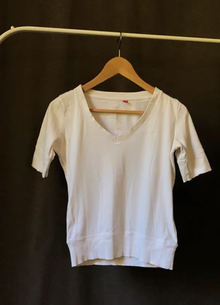 T-shirt blanc encolure V Esprit, marque: Esprit, état: Très bon état, taille: S / 36 / 8, 2,00 €, 2,80 € Protection acheteurs incluse