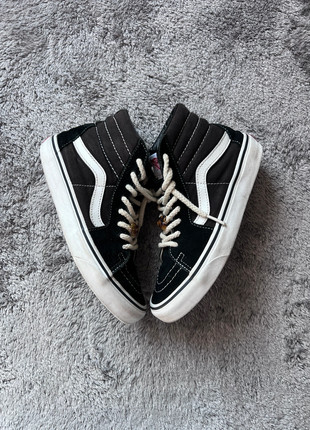 Vans Sk8 Hi Noires à Cœurs – Pointure 36 Skate Montantes, marque: Vans, état: Très bon état, taille: 36, 25,00 €, 26,95 € Protection acheteurs (Pro) incluse
