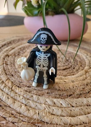 Personnage squelette Playmobil thème Halloween 🎃, marque: Playmobil, état: Très bon état, taille: 3 ans / 98 cm, 3,00 €, 3,85 € Protection acheteurs incluse