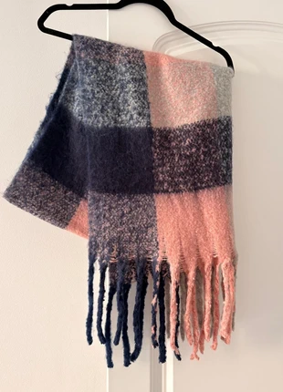 Bufanda de lana estampado de cuadros y flecos, état: Neuf sans étiquette, 5,00 €, 5,95 € Protection acheteurs incluse