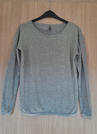 Femme pull fin Gris brillant- marque nafnaf - taille m, marque: Naf Naf, état: Bon état, taille: M / 38 / 10, 4,00 €, 4,90 € Protection acheteurs incluse