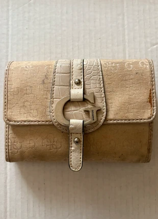 Portafoglio Vintage Guess, marke: GUESS, zustand: Gut, 9,00 €, 10,15 € inklusive Vinted-Käuferschutz