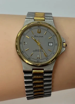 Montre vintage Bulova quartz bicolore cadran gris date – modèle rare iconique – très bon état, marca: Bulova, estado: Muy bueno, tamaño: 30–38 mm, 173,00 €, 182,35 € Protección al comprador incluida