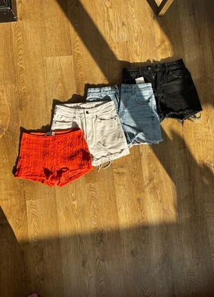 Short set, marque: Bershka, état: Très bon état, taille: XS / 34 / 6, 14,00 €, 15,40 € Protection acheteurs incluse