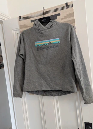 Patagonia Women's Pastel P-6 Logo Uprisal Hoody., brand: Patagonia, condition: Very good, size: M / 10, £25.00, £26.95 includes Buyer Protection