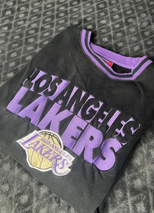 🏀Rare Vintage Crewneck Los Angeles Lakers Brodé - L - NFL - Y2K - 90s/00s, brand: NBA, condition: Very good, size: L, €45.00, €47.95 includes Buyer Protection