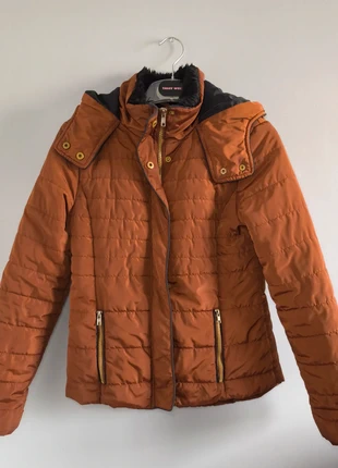 Doudoune KIABI marron caramel taille 36 – col fausse fourrure, staat: Heel goed, maat: S / 36 / 8, € 6,00, € 7,00 inclusief Kopersbescherming