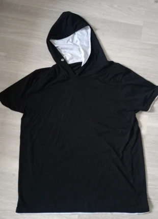 streetwear tshirt, brand: Urban Outfitters, condition: Very good, size: L / 40 / 12, €4.10, €5.01 includes Buyer Protection