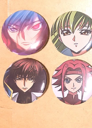 Set 4 pins Code Geass anime, marque: CLAMP, état: Très bon état, 5,00 €, 5,95 € Protection acheteurs incluse