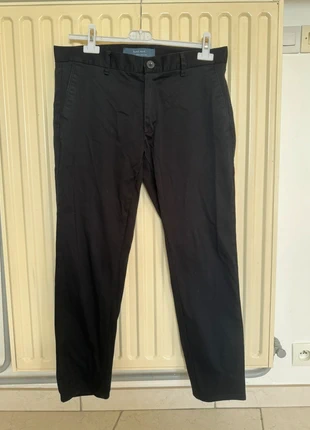 Pantalon chino noir Zara Man – Taille 42 (EU), marque: Zara, état: Très bon état, taille: W32 | FR 42, 3,00 €, 3,85 € Protection acheteurs incluse