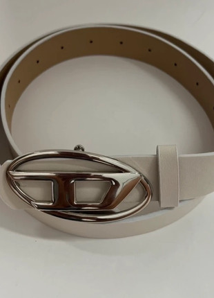 Cintura bianca stile y2k, marque: y2k, état: Neuf sans étiquette, taille: 105 cm, 13,99 €, 15,39 € Protection acheteurs incluse