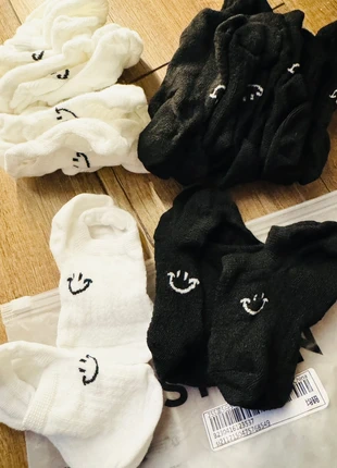 Shein Smiley Socken Gr. 35-38 10 Paar weiß schwarz neu Füßlinge Footsies Footies, marque: Shein, état: Neuf avec étiquette, taille: S | 35–38, 4,40 €, 5,32 € Protection acheteurs incluse