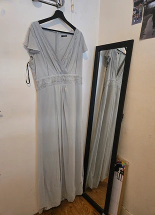 Robe demoiselle d’honneur vert sauge, marke: TFNC London, zustand: Sehr gut, größe: XXXL / 46 / 18, 10,00 €, 11,20 € inklusive Vinted-Käuferschutz