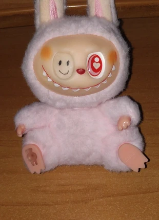 Labubu Rosa, merk: POPMART, staat: Heel goed, maat: Universeel, € 10,00, € 11,20 inclusief Kopersbescherming