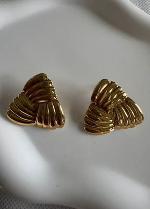 Gold Ribbed Stud Earrings, condition: New without tags, £8.50, £9.63 includes Buyer Protection