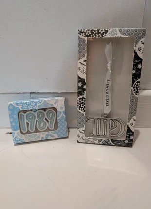 Lot 2x Taylor Swift Ornaments Neufs, marca: Taylor Swift, estado: Nuevo con etiquetas, 55,00 €, 58,45 € Protección al comprador incluida