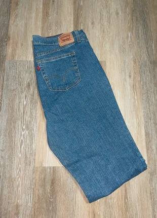 Jeans Levi’s femme bleu relaxed boot cut 550 taille 50 Fr, brand: Levi's, condizioni: Ottime, taglia: 5XL / IT 54 / EU 50, €14.99, €16.44 include la Protezione acquisti