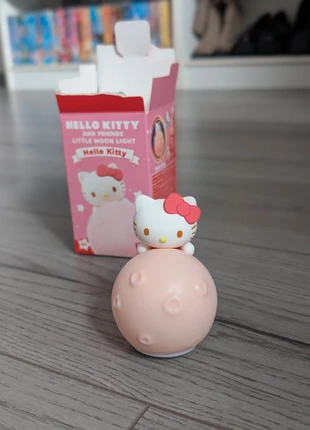 Figurine hello Kitty sanrio little moon light neuve, marke: Hello Kitty, zustand: Neu, größe: Frühchen, bis 44, 7,50 €, 8,58 € inklusive Vinted-Käuferschutz