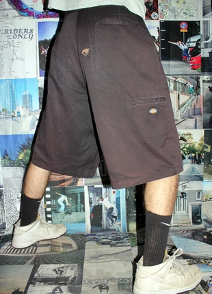 Dickies Utility Loose Fit Work Shorts (US w36) (EU46), marque: Dickies, état: Bon état, taille: W36 | FR 46, 19,99 €, 21,69 € Protection acheteurs (Pro) incluse