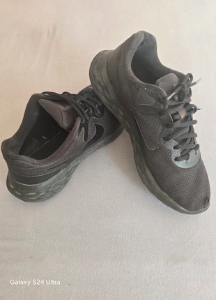 Chaussure Running Nike Revolution 6 – Baskets légères et confortables, brand: Nike, condizioni: Buone, taglia: 44, €10.00, €11.20 include la Protezione acquisti