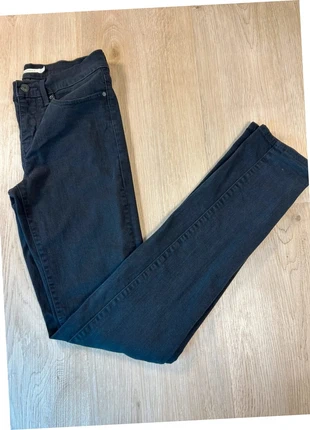 Pantalon Jean Levi’s femme 312 Shaping Slim taille W27 L36, merk: Levi's, staat: Heel goed, maat: Overige, € 18,00, € 19,60 inclusief Kopersbescherming