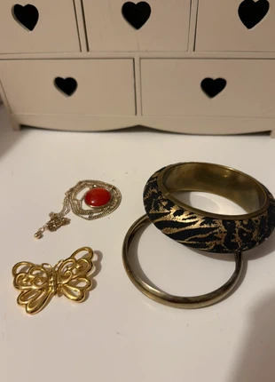 Maximalist golden jewellery set, brand: Set, condition: Very good, £3.00, £3.85 includes Buyer Protection