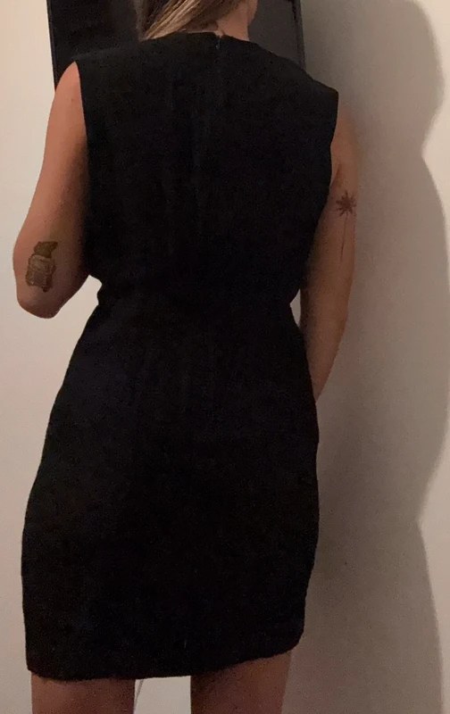 Robe noire - photo numéro 2