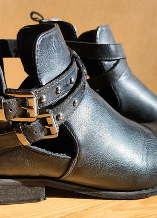 Bottines noires plates ouvertes sur le côté, marca: Merry Scott, estado: Muy bueno, tamaño: 37, 2,50 €, 3,33 € Protección al comprador incluida