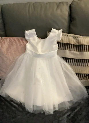 White occasion dress for flowergirl, brand: boutique, condition: New without tags, size: 4 years / 104 cm, £10.00, £11.10 includes Buyer Protection