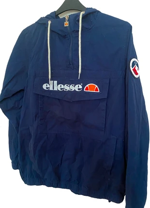 Veste ellesse bleu, marque: Ellesse, état: Bon état, taille: S, 14,00 €, 15,40 € Protection acheteurs incluse