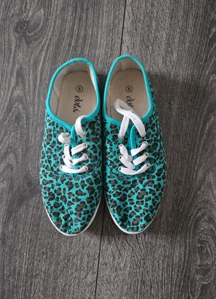 Tennis femme, marque: Dots, état: Très bon état, taille: 39, 2,00 €, 2,80 € Protection acheteurs incluse