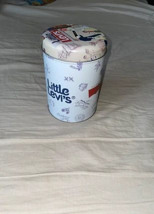 Boîte/tirlire levis, marca: Levi's, estado: Novo com etiquetas, €15.00, €16.45 inclui Proteção do Comprador