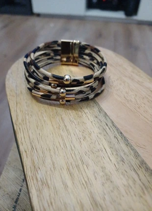 Bracelet manchette léopard 🐆 neuf, marque: Tendance, état: Neuf sans étiquette, 3,00 €, 3,85 € Protection acheteurs incluse