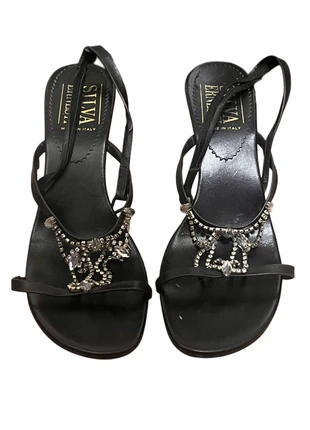 Tacchi neri con Swarovski, brand: Silva Ernesti, condizioni: Ottime, taglia: 41, €13.00, €14.35 include la Protezione acquisti