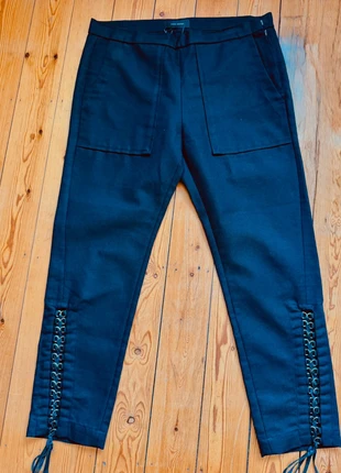 Isabel Marant zwarte katoen linnen broek maat S met metaal lederen detail onderaan pijpen, marque: Isabel Marant, état: Très bon état, taille: S / 36 / 8, 50,00 €, 53,20 € Protection acheteurs incluse