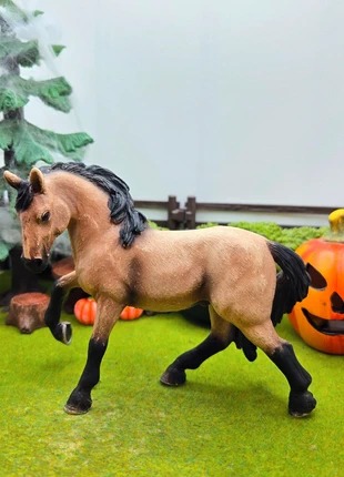 Hongre lusitanien schleich, marque: Schleich, état: Bon état, taille: Taille unique, 3,50 €, 4,38 € Protection acheteurs (Pro) incluse