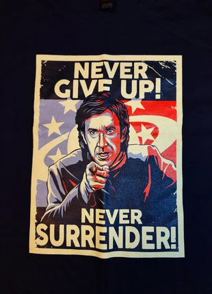 Tshirt M Galaxy Quest, marke: Gildan, zustand: Neu, größe: M, 18,00 €, 19,60 € inklusive Vinted-Käuferschutz