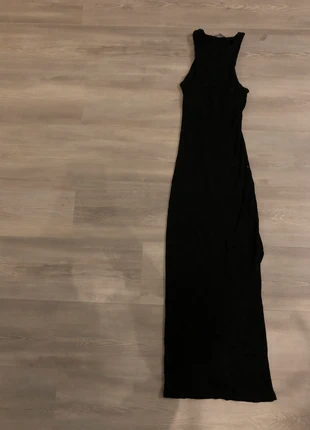 zwarte jurk met split, marque: Bershka, état: Neuf sans étiquette, taille: XS / 34 / 6, 3,99 €, 4,89 € Protection acheteurs incluse