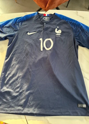 T shirt football, marque: Nike, état: Très bon état, taille: XL, 15,00 €, 16,45 € Protection acheteurs incluse