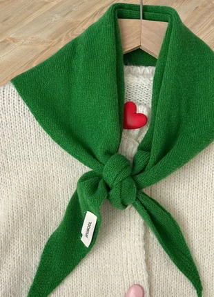 Écharpe triangulaire 100% laine vert, brand: Lana, condizioni: Nuovo senza cartellino, €30.00, €32.20 include la Protezione acquisti Pro